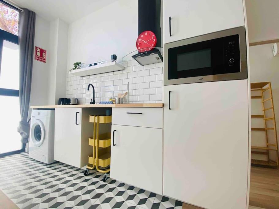 Nice & Cozy Flat Close The Beach Valencia Buitenkant foto